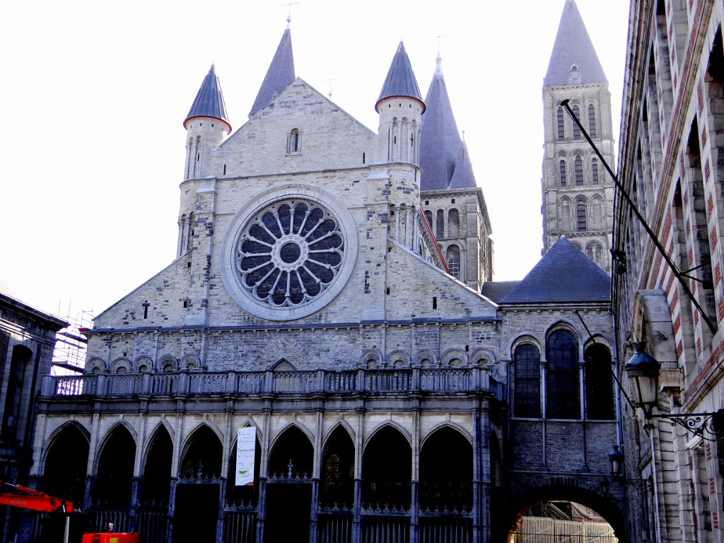 47 Tournai - Notre Dame.JPG